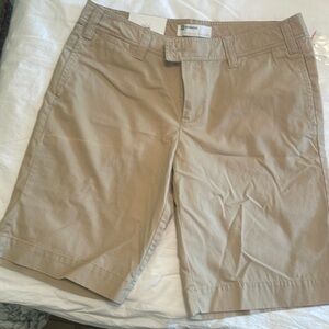 Gap Low Rise Relaxed Fit Bermuda Shorts